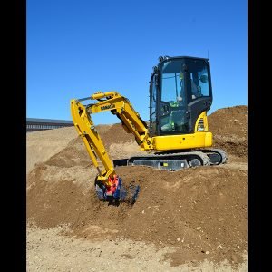 PC26 - 3t Komatsu Digger